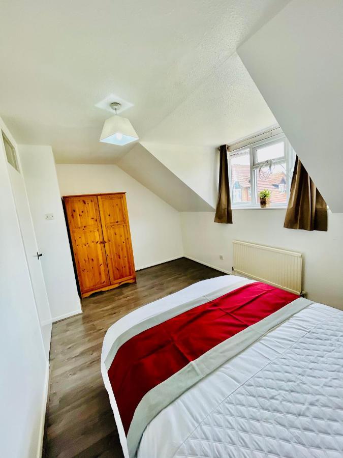 The Herald House Dartford 3 Bedroom Apartment Exterior photo